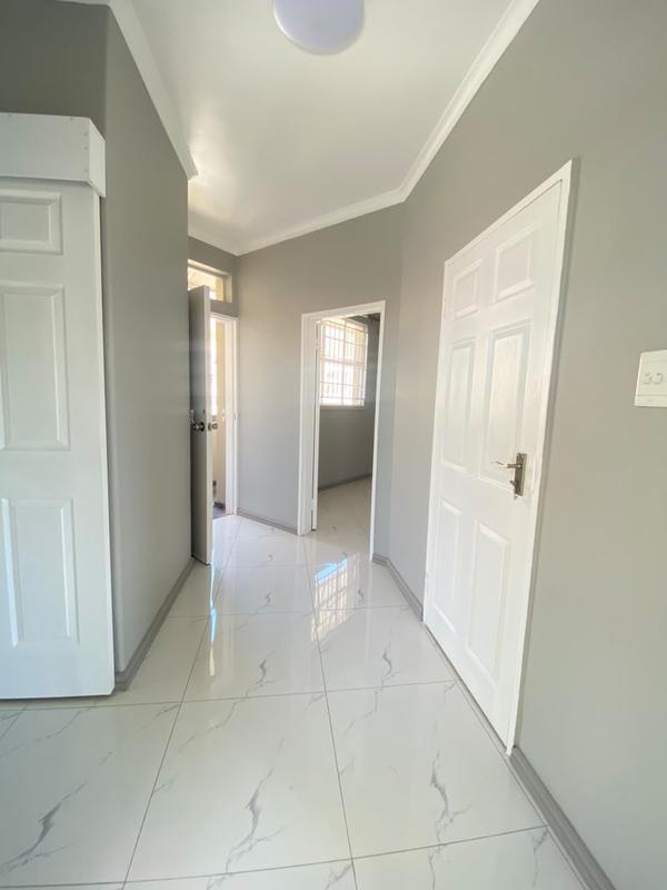 To Let 2 Bedroom Property for Rent in Zonnebloem Western Cape
